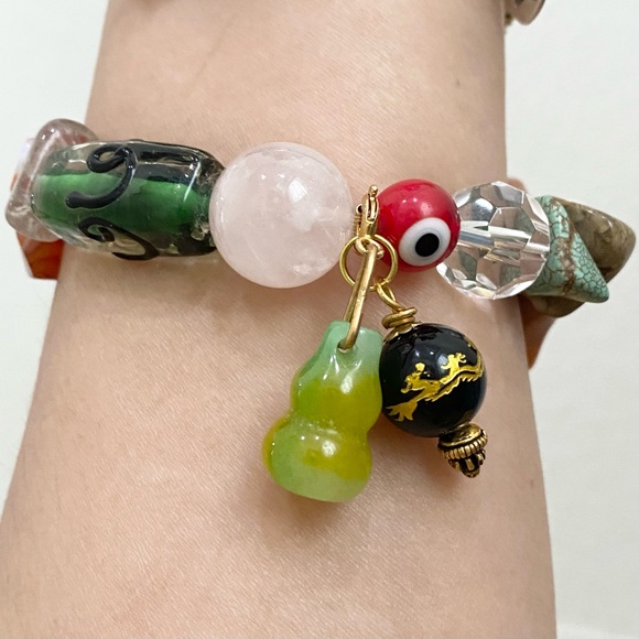 Handmade Pi Xiu Natural Gemstones Mixed Beads Crystal 8-inch Lucky Bracelet - Picture 6 of 16